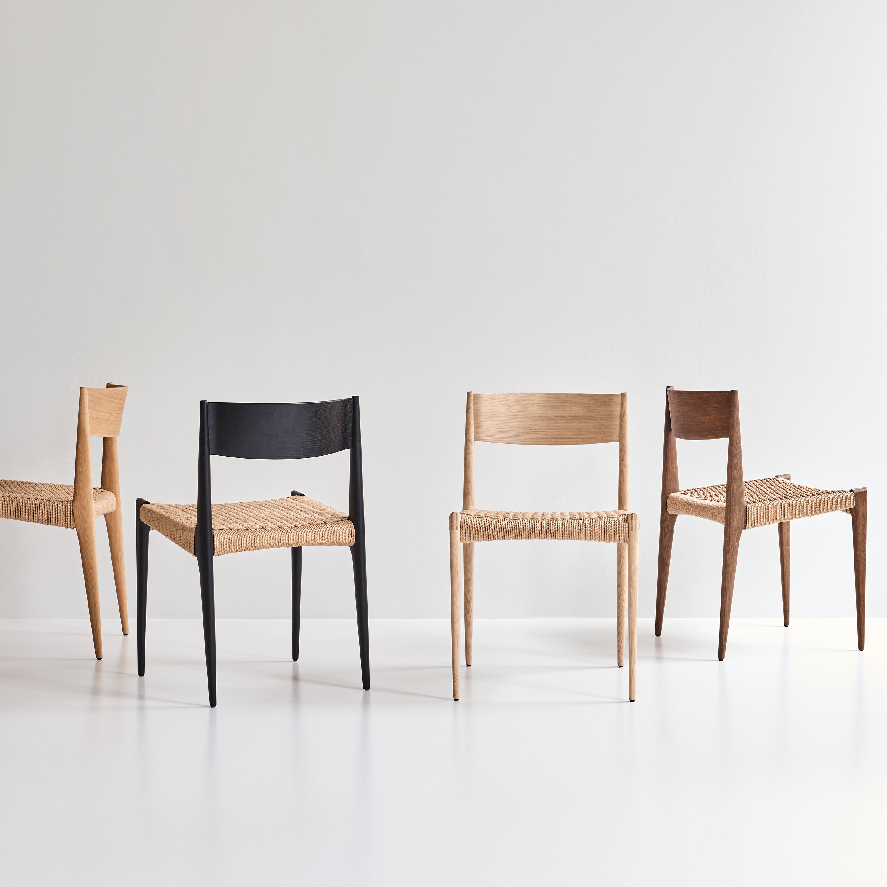 Pia Chair